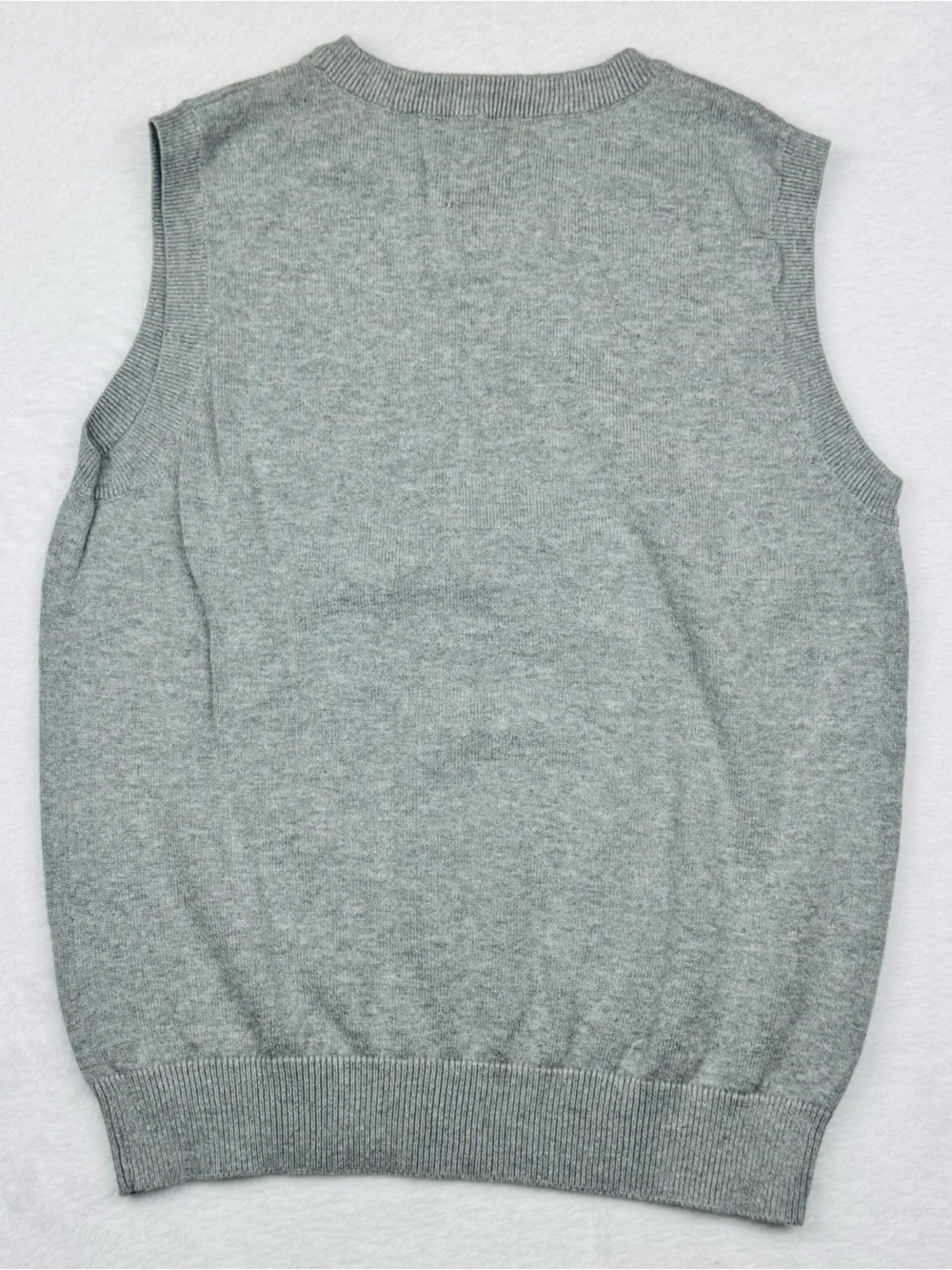 The Children’s Place Lot of 2 Boys Sweater Vest. Both size M (7/8).